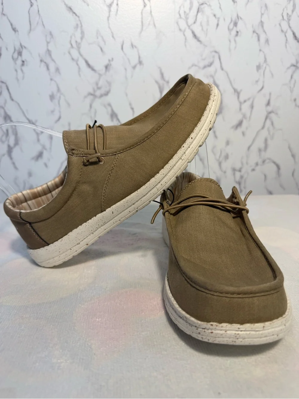 Eddie Bauer Men’s Brown Canvas Slip-On Loafers Size 9 NWOT Casual Comfort Shoes